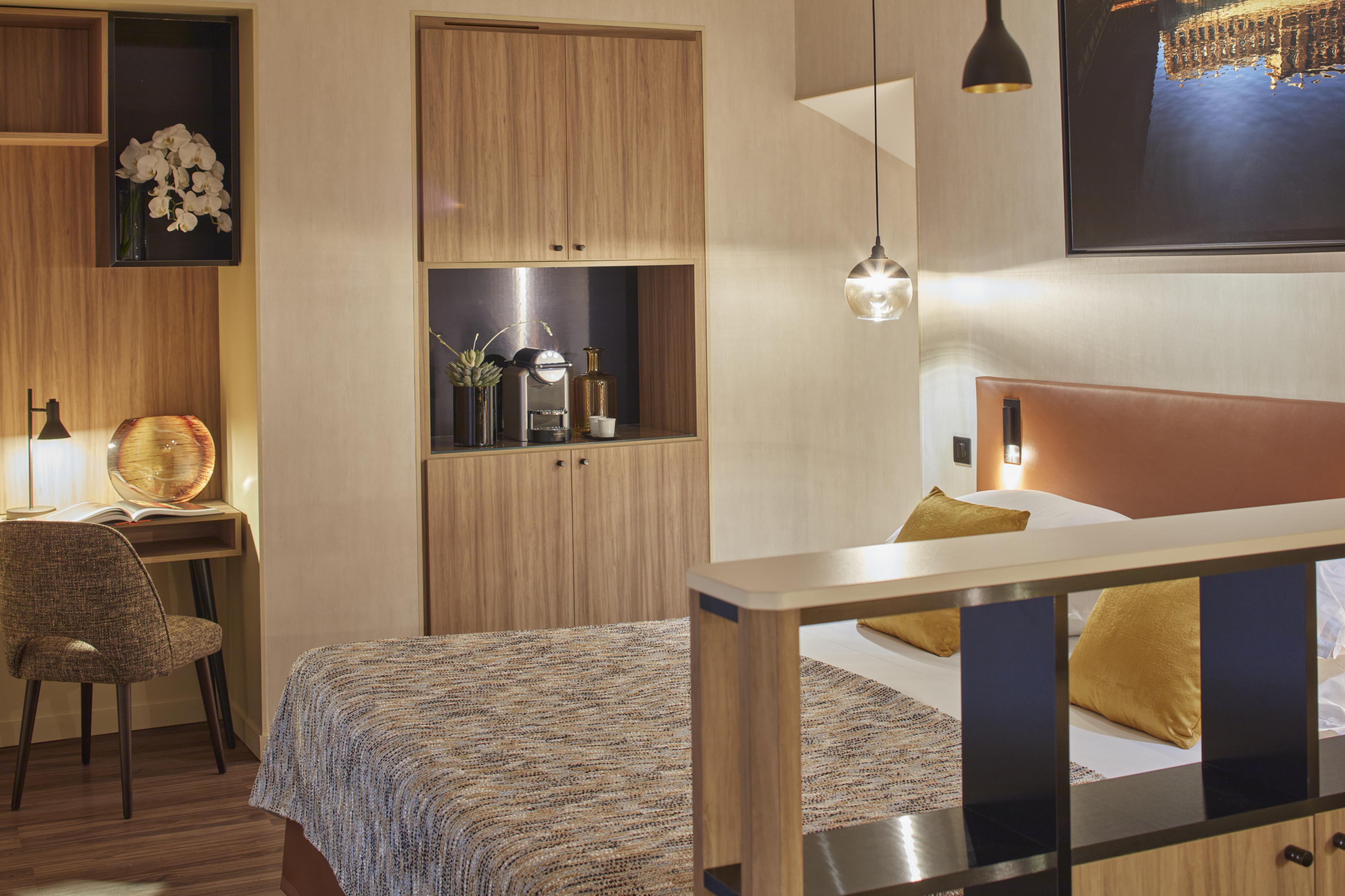 Hotel Atmosphères Paris